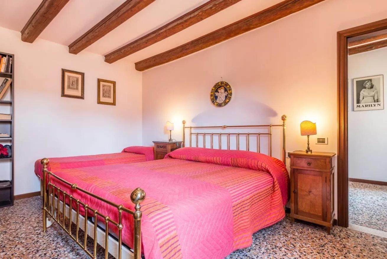 Venezianamente Apartments - Venice City Centre Luaran gambar