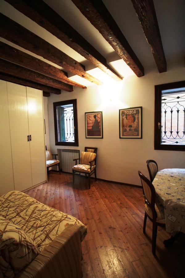 Venezianamente Apartments - Venice City Centre Luaran gambar
