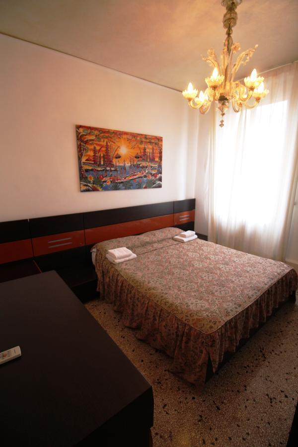 Venezianamente Apartments - Venice City Centre Luaran gambar